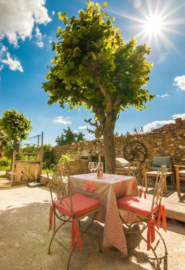 La Calade Bed & Breakfast Montouliers Bagian luar foto