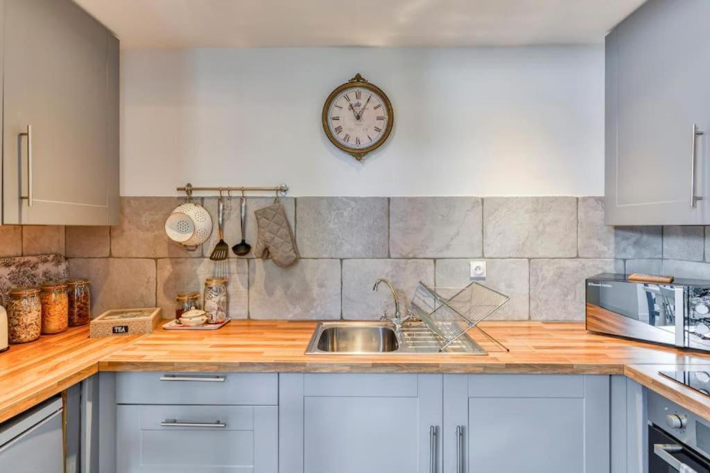 La Calade Bed & Breakfast Montouliers Bagian luar foto